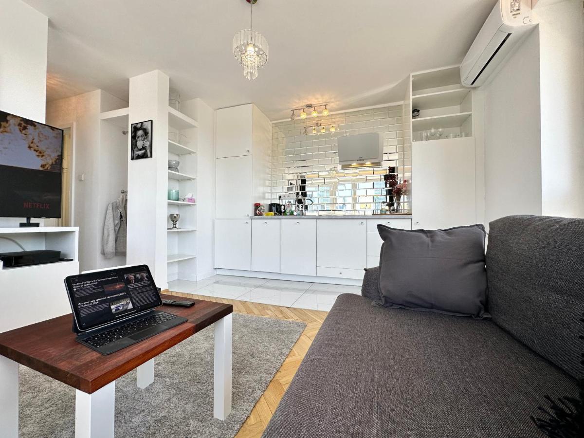 Platinum Metro X2 Wifi 350 Mbs Netflix Hbo Appletv Leilighet Warszawa Eksteriør bilde